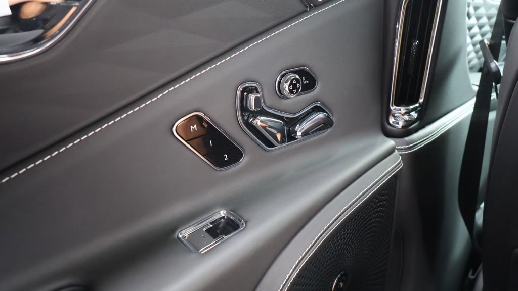 Used 2022 Bentley Flying Spur V8 AWD/4WD image 27