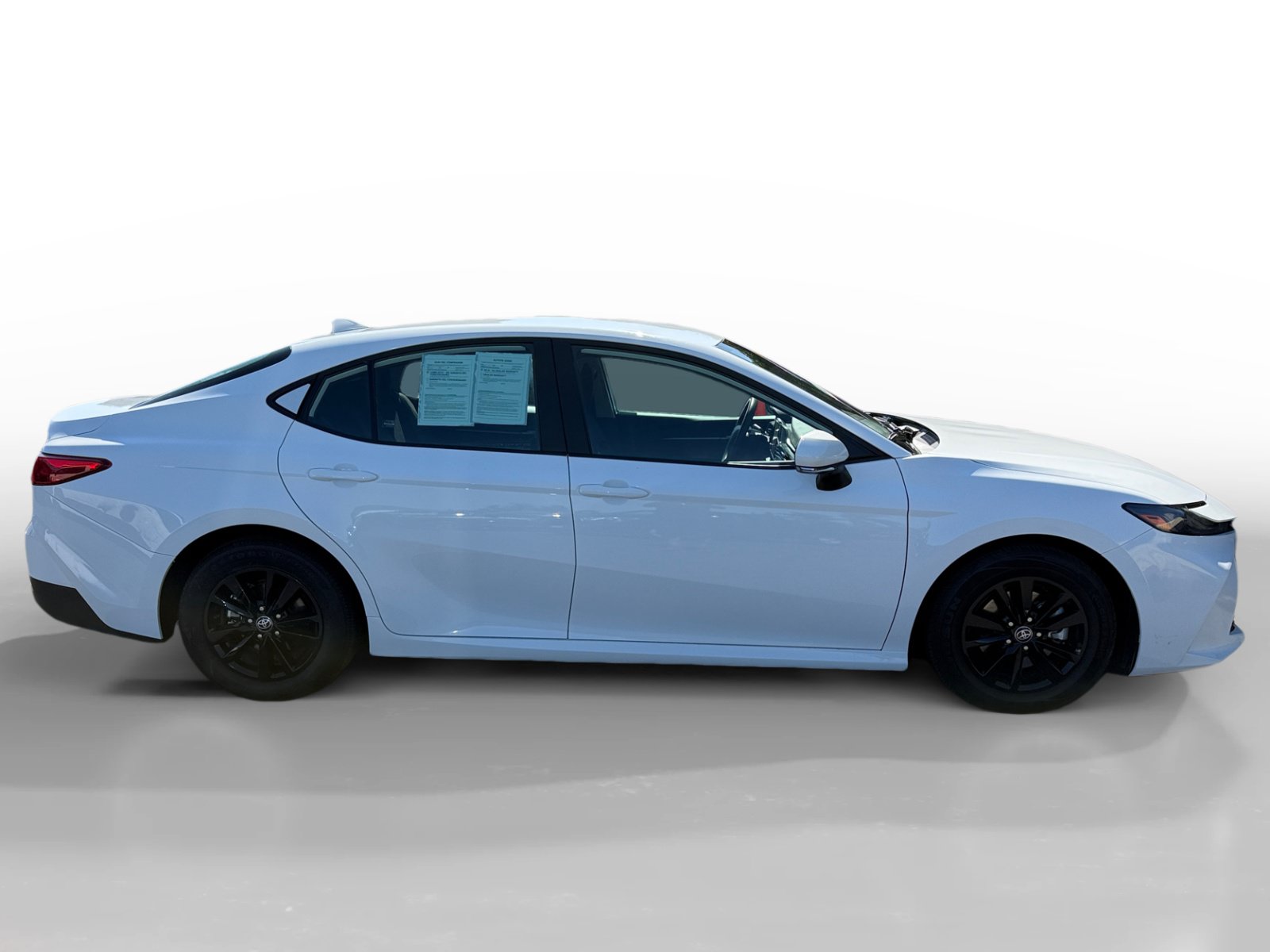 Used 2025 Toyota Camry LE FWD image 6