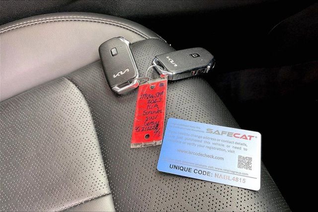 Used 2023 Kia Sorento S FWD image 11