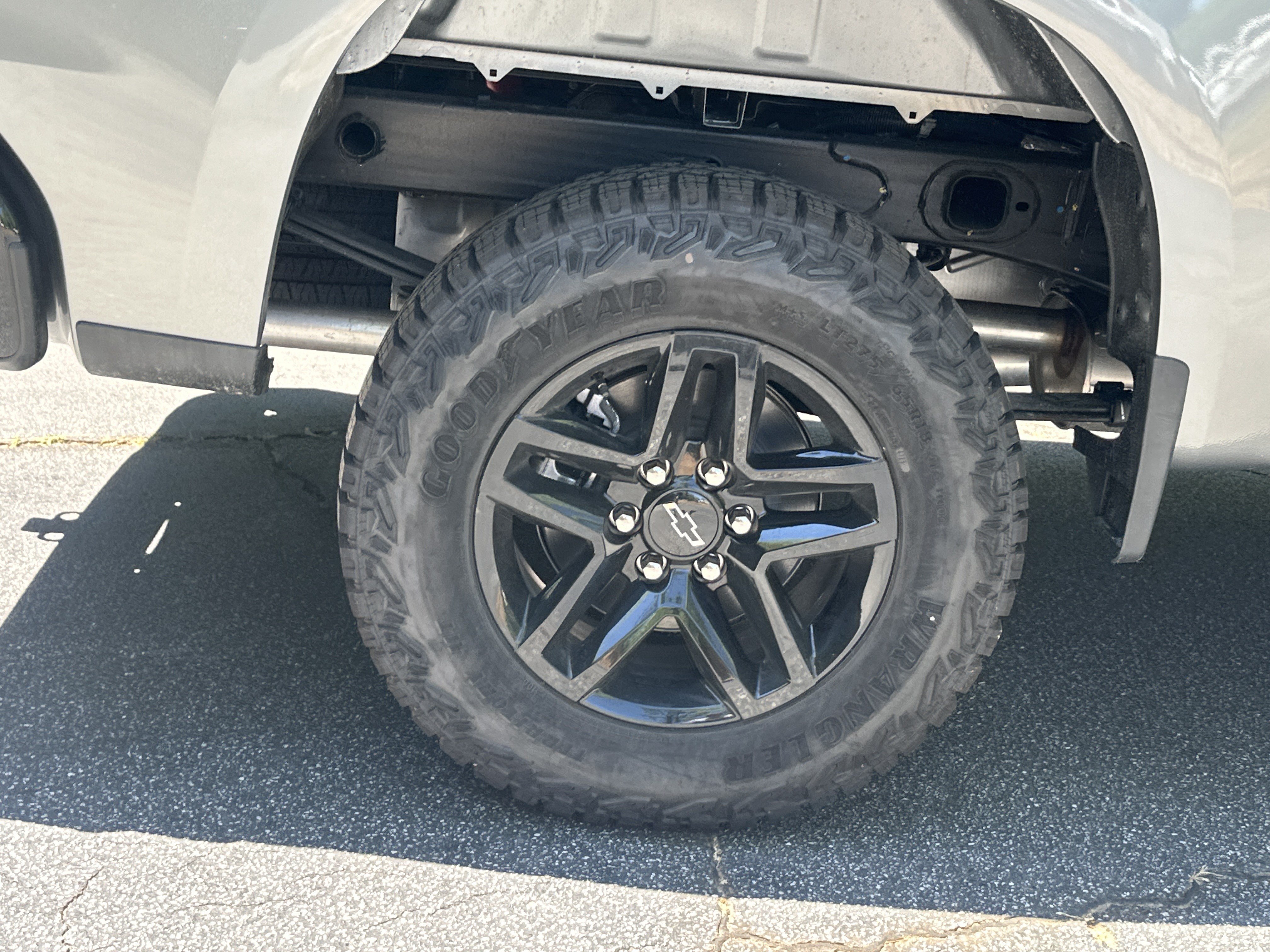 Used 2026 Chevrolet Silverado 1500 Custom Trail Boss w/ LPO, Dark Essentials Package AWD/4WD image 20