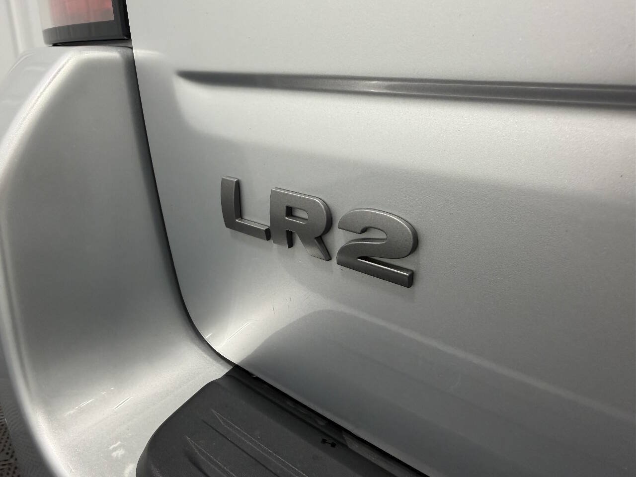 Used 2013 Land Rover LR2 HSE AWD/4WD image 6