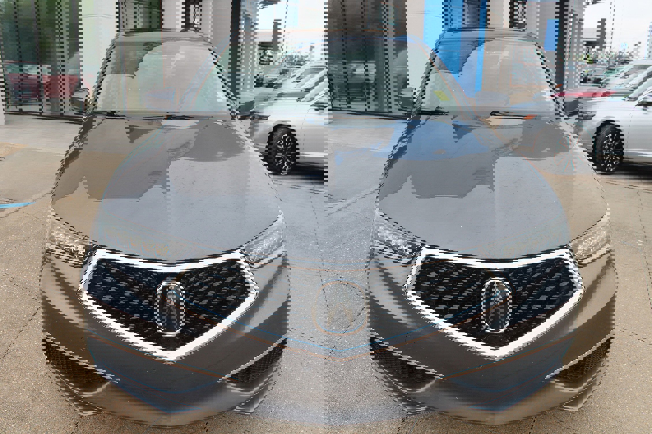 Used 2019 Acura TLX image 2