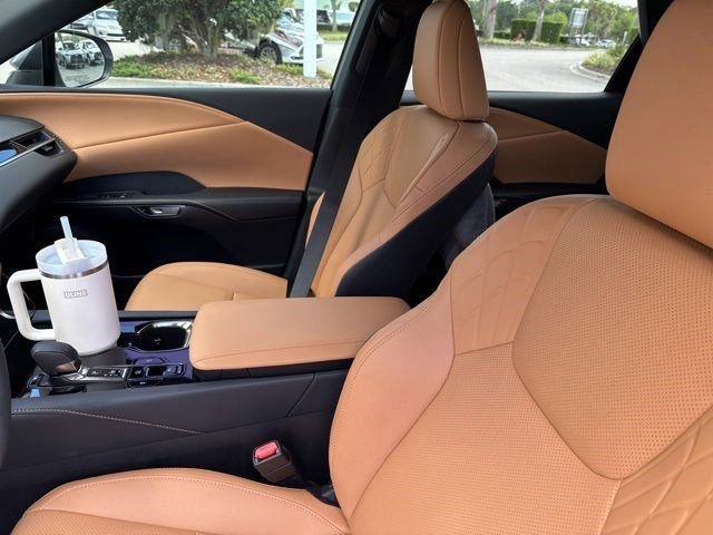 Used 2025 Lexus RX 350 FWD w/ Technology Package image 10