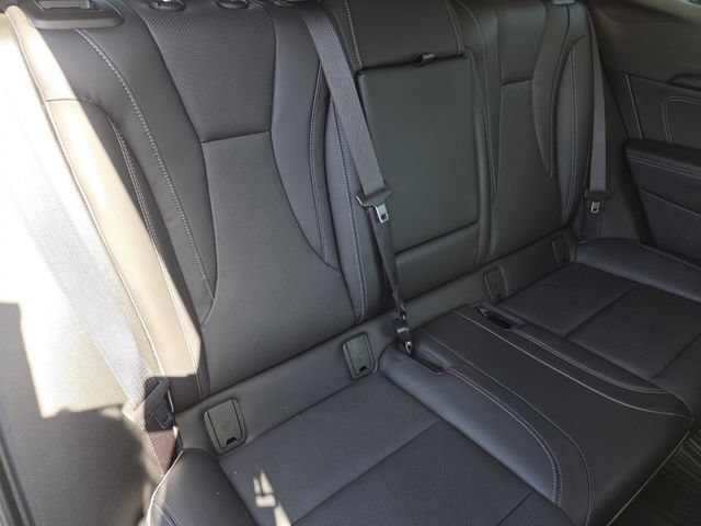Used 2021 Buick Envision Essence w/ Sport Touring Package FWD image 21