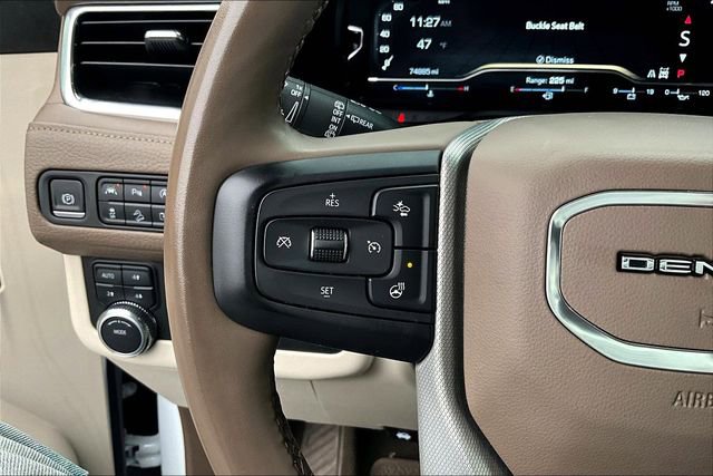 Used 2023 GMC Yukon Denali image 11