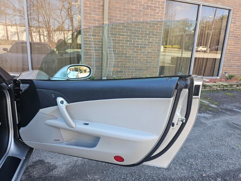 Used 2006 Chevrolet Corvette Coupe w/ Preferred Equipment Group image 71