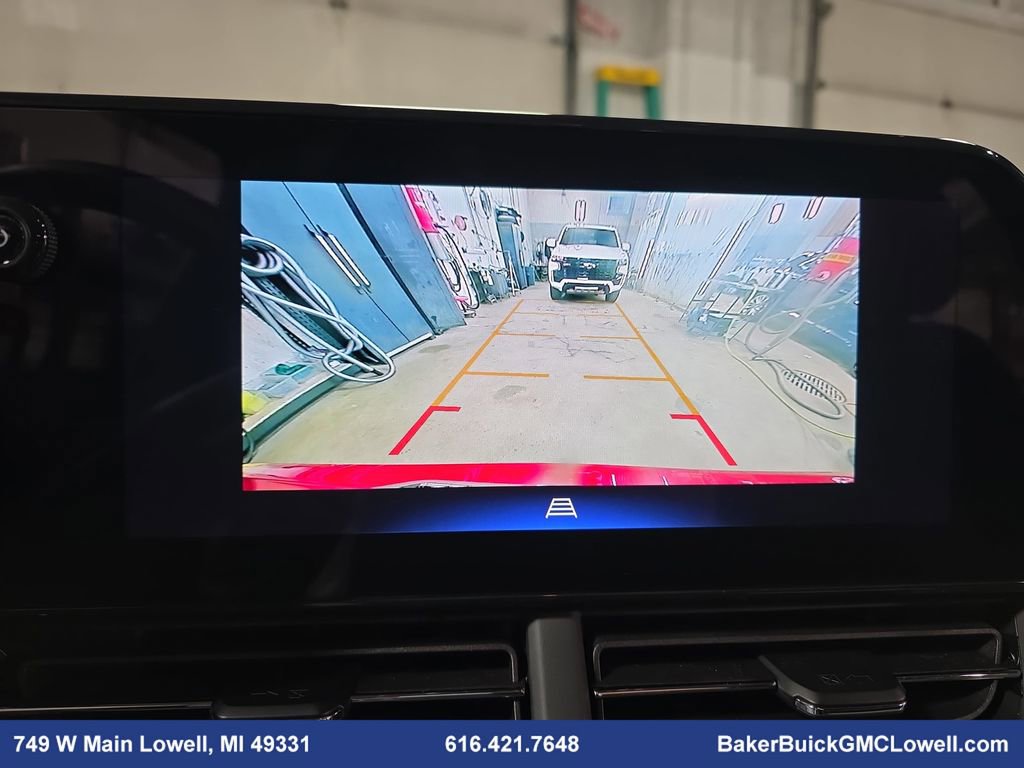 Used 2025 Chevrolet Trax LT w/ LT Convenience Package image 22