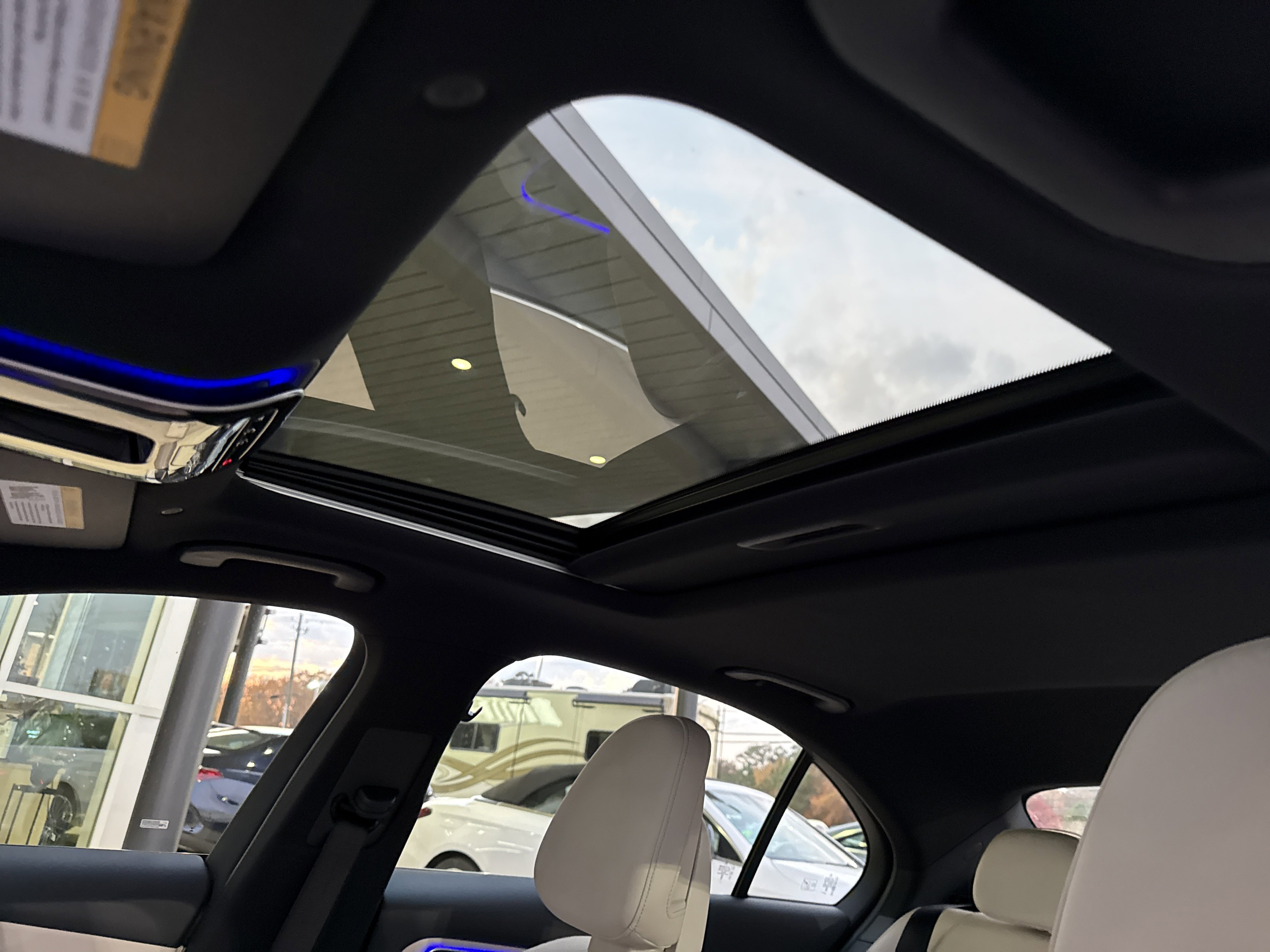 Certified 2025 Mercedes-Benz C 300 4MATIC Sedan image 28