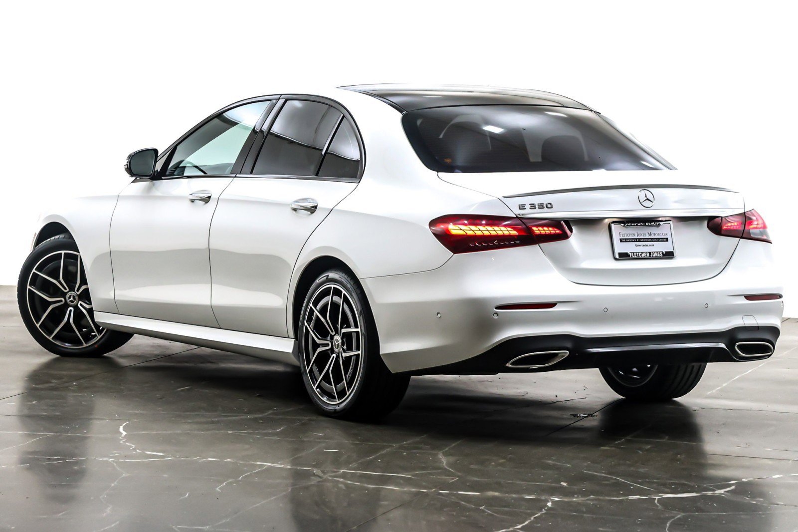 Used 2022 Mercedes-Benz E 350 Sedan w/ AMG Line Exterior image 13