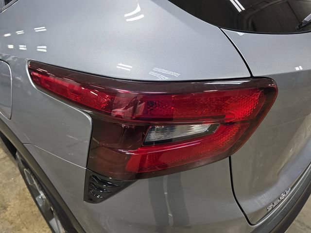 Used 2024 Chevrolet Trax LT image 31