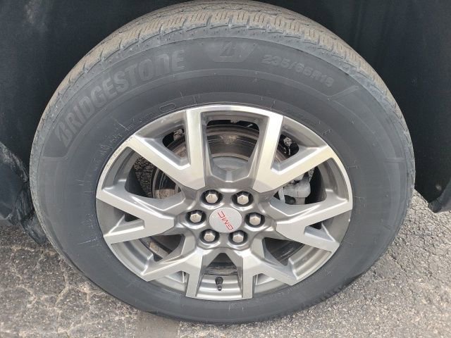 Used 2023 GMC Acadia SLE image 16