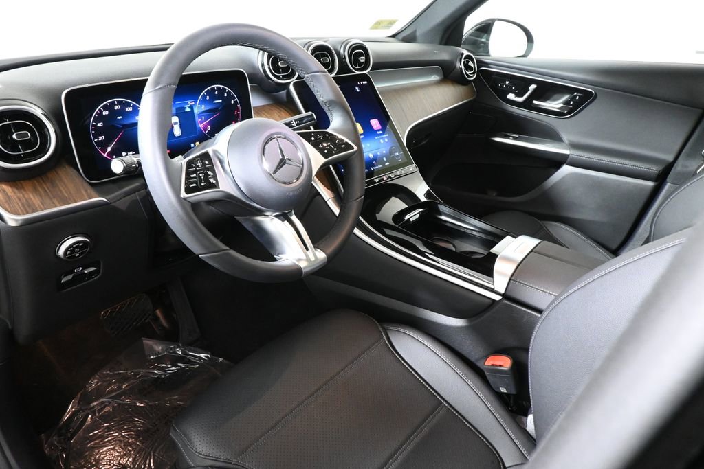 Certified 2026 Mercedes-Benz GLC 300 4MATIC image 15