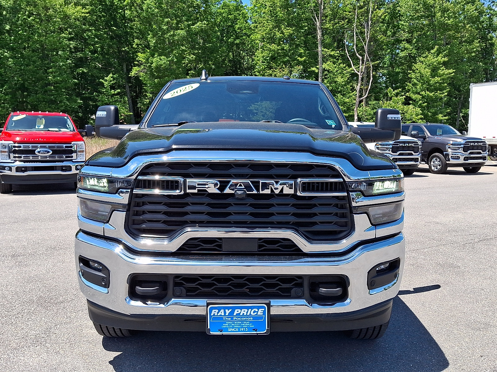 Used 2025 RAM 2500 Big Horn AWD/4WD image 2