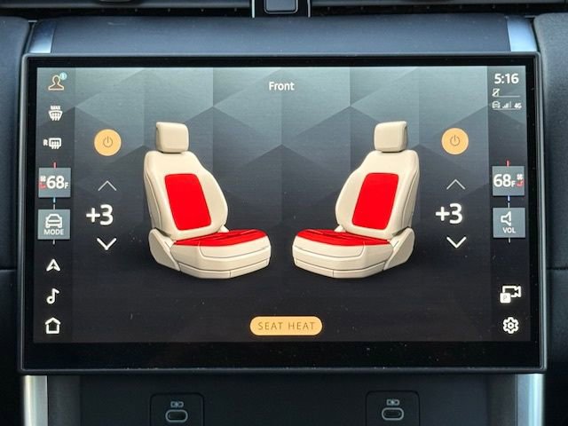 New 2025 Land Rover Discovery Sport S image 21