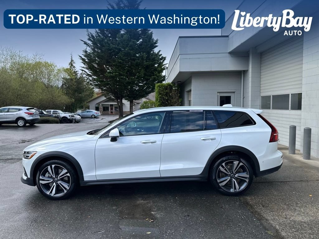 Used 2025 Volvo V60 B5 Cross Country Plus AWD/4WD image 10