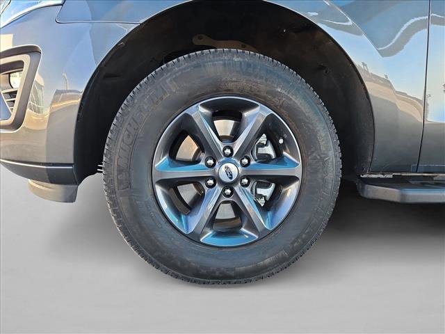 Used 2021 Ford Expedition XLT image 27