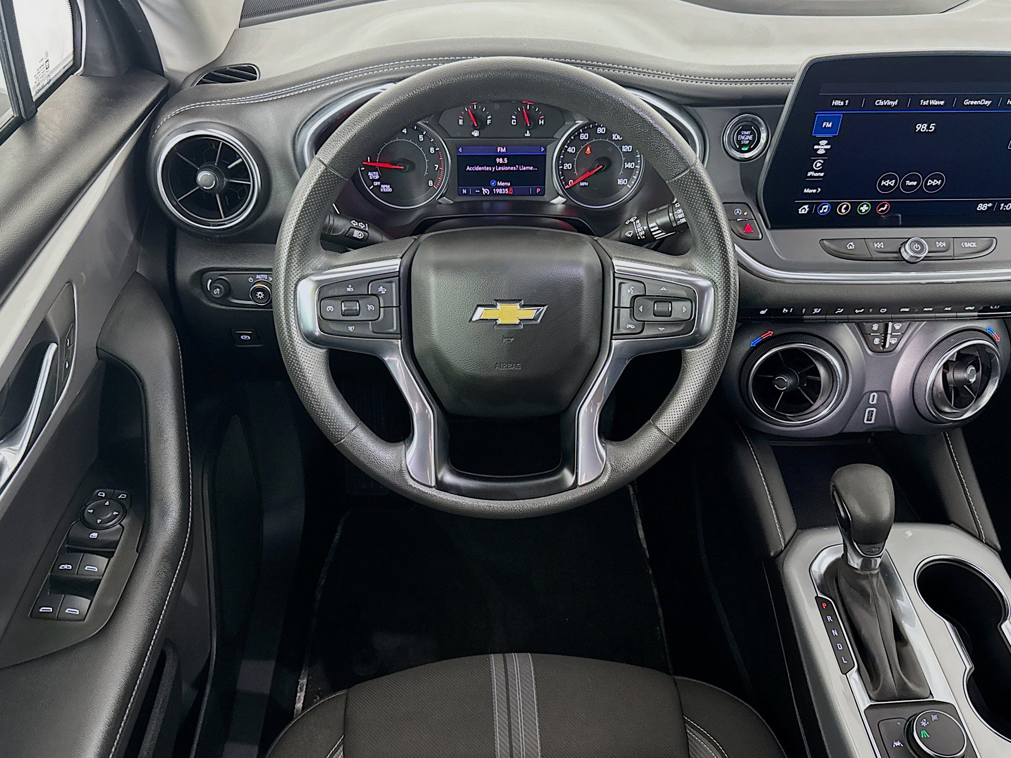 Used 2024 Chevrolet Blazer LT FWD image 15