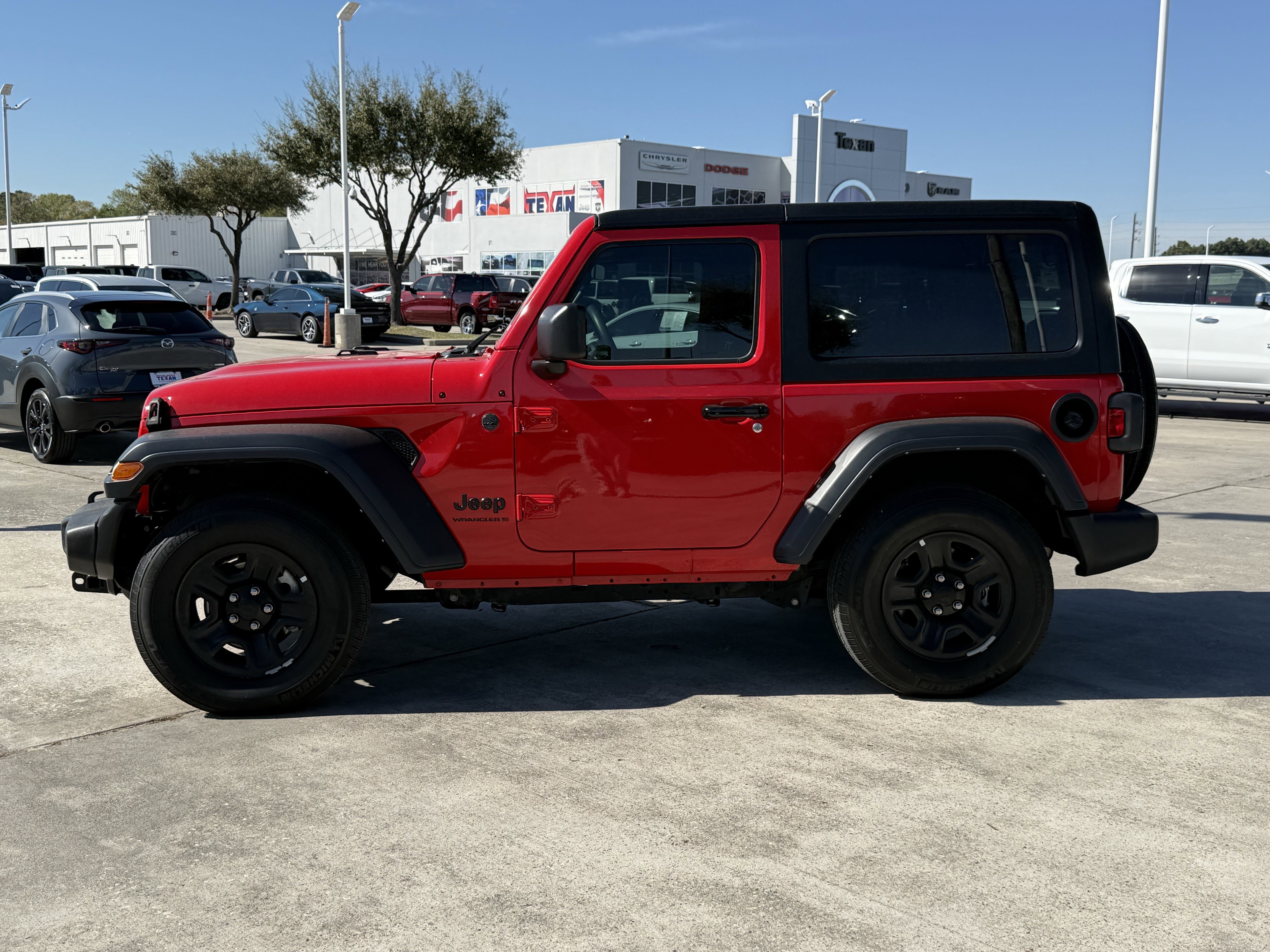 Used 2023 Jeep Wrangler Sport image 9