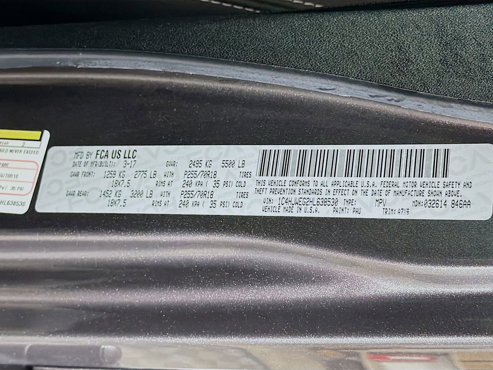 Used 2017 Jeep Wrangler Unlimited Sahara w/ Connectivity Group image 32