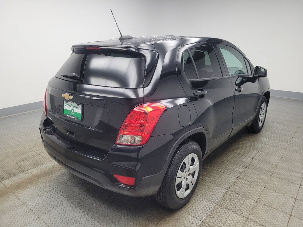Used 2019 Chevrolet Trax LS w/ Tint and Cruise Package FWD image 9