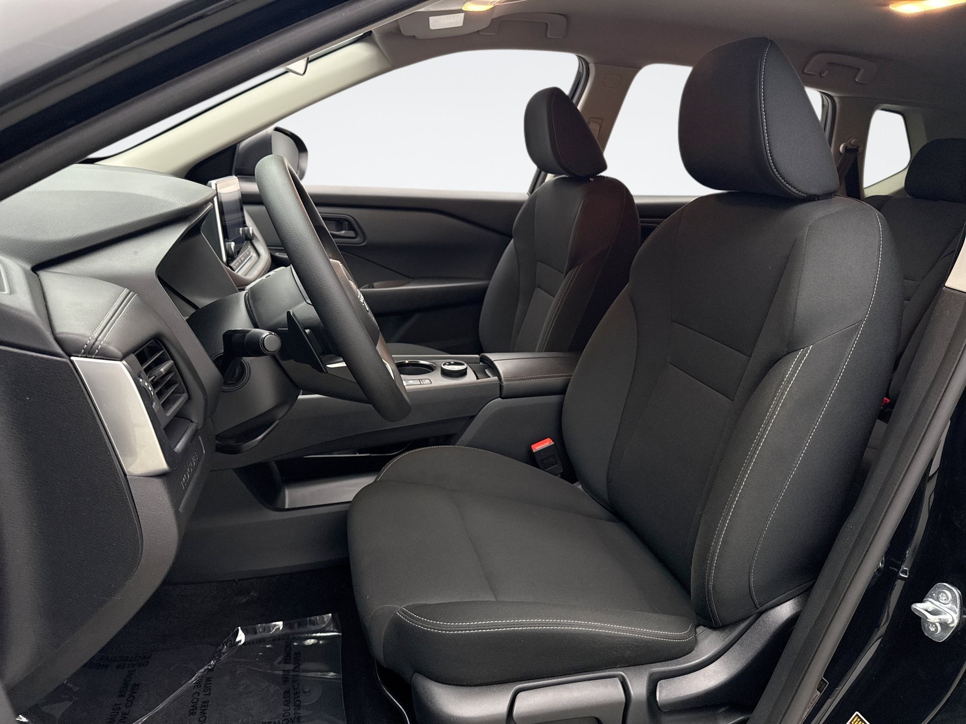 Used 2024 Nissan Rogue S AWD/4WD image 11