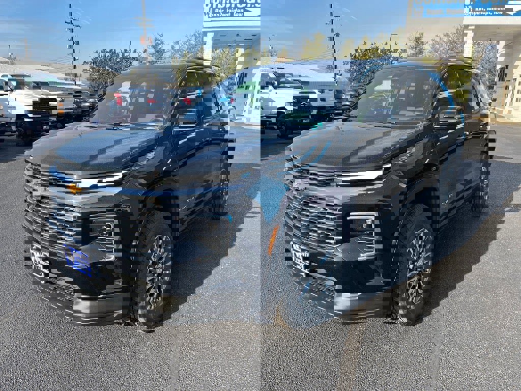 New 2026 Chevrolet Traverse LT w/ Driver Confidence Package image 2