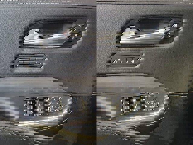 Certified 2024 Cadillac XT4 Premium Luxury w/ Cold Weather Package image 31