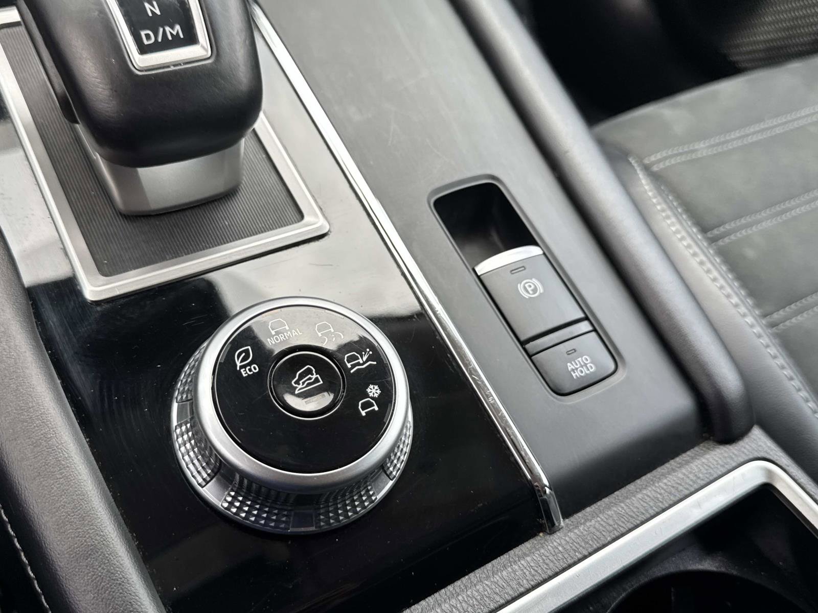 Used 2024 Mitsubishi Outlander FWD image 26