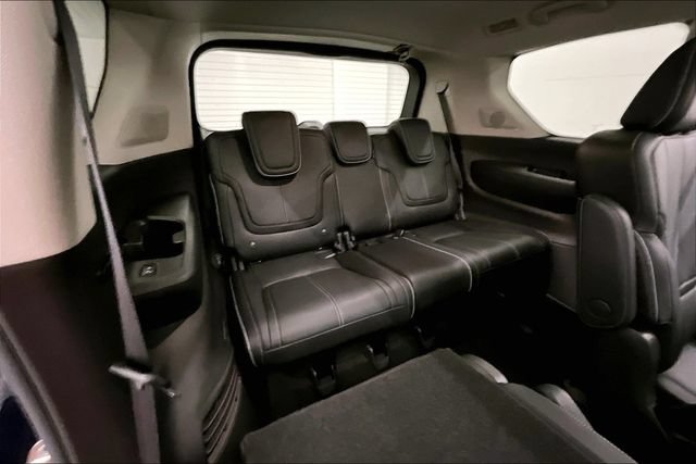 Used 2025 INFINITI QX80 Sensory AWD/4WD image 33
