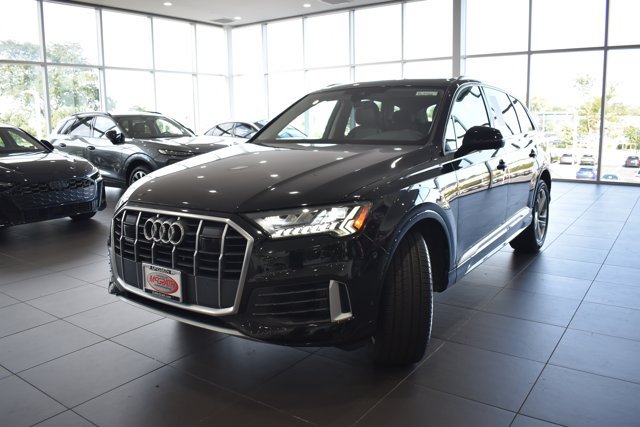 Used 2023 Audi Q7 3.0T Premium Plus AWD/4WD image 3