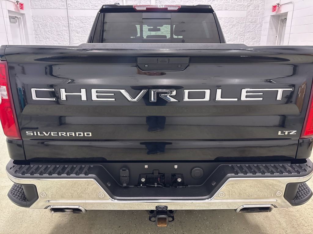 Used 2021 Chevrolet Silverado 1500 LTZ AWD/4WD image 5