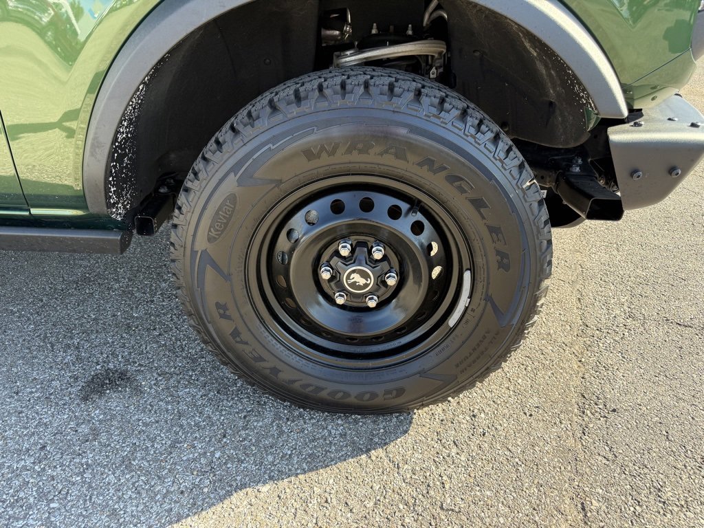 Used 2022 Ford Bronco Black Diamond image 33