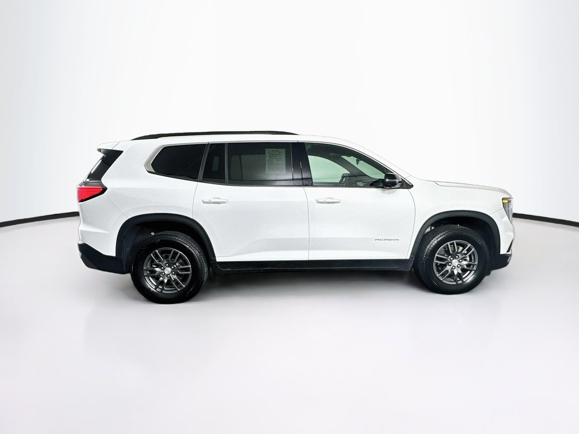 Used 2025 GMC Acadia Elevation FWD image 10