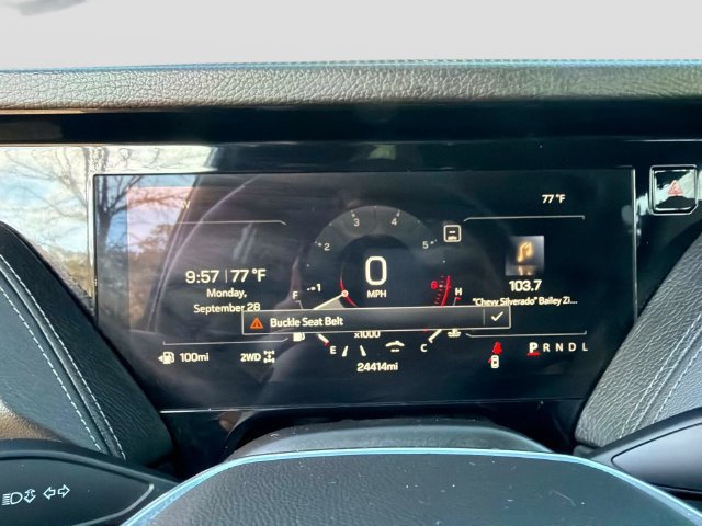 Used 2025 GMC Yukon Denali AWD/4WD image 27