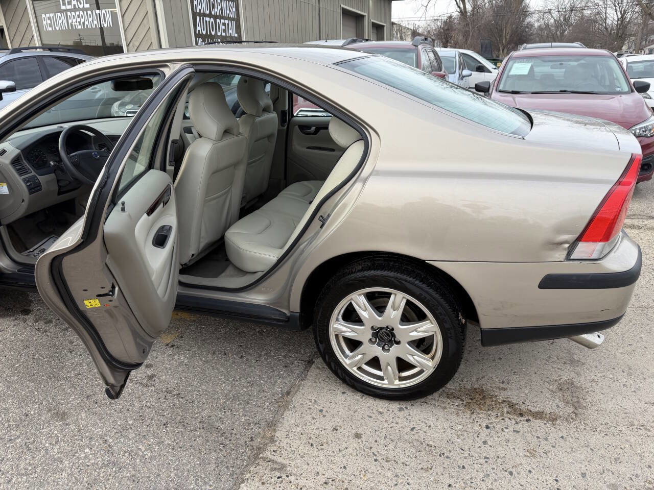 Used 2002 Volvo S60 2.4T image 17