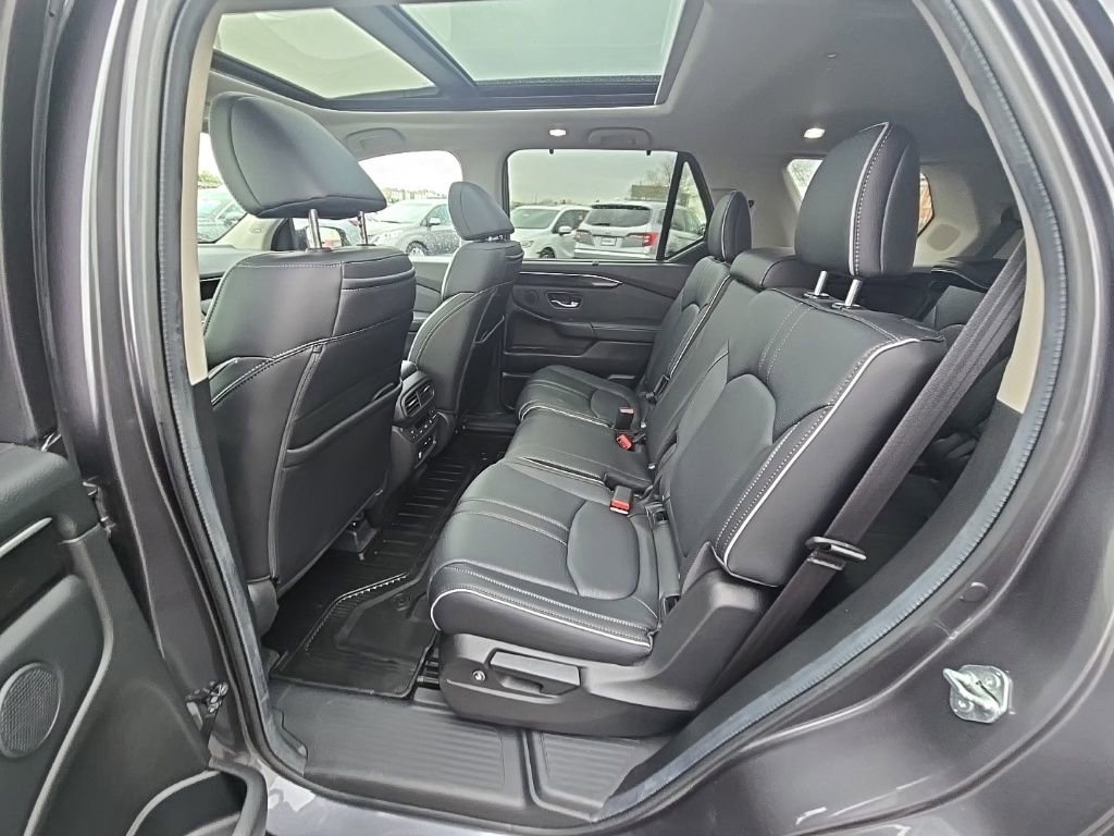 Used 2024 Honda Pilot Elite image 27