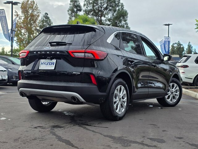 Used 2023 Ford Escape Active image 5