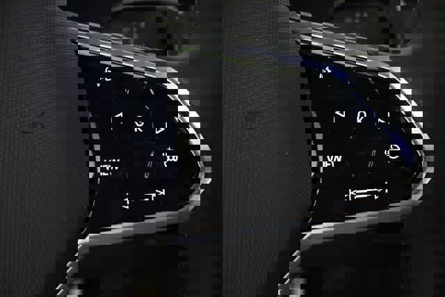 New 2025 Volkswagen ID. Buzz Pro S RWD image 25