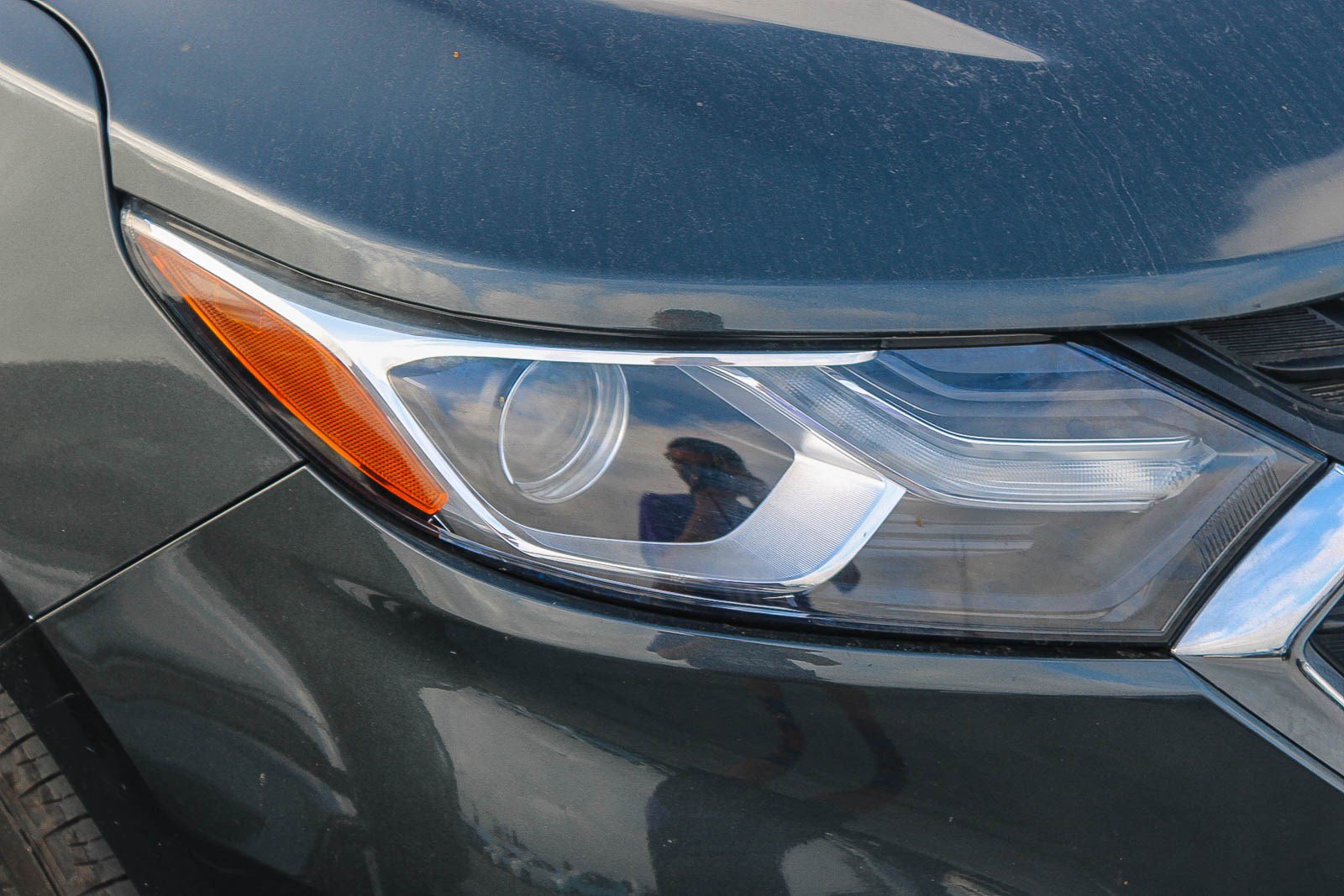 Used 2021 Chevrolet Equinox LS FWD image 2