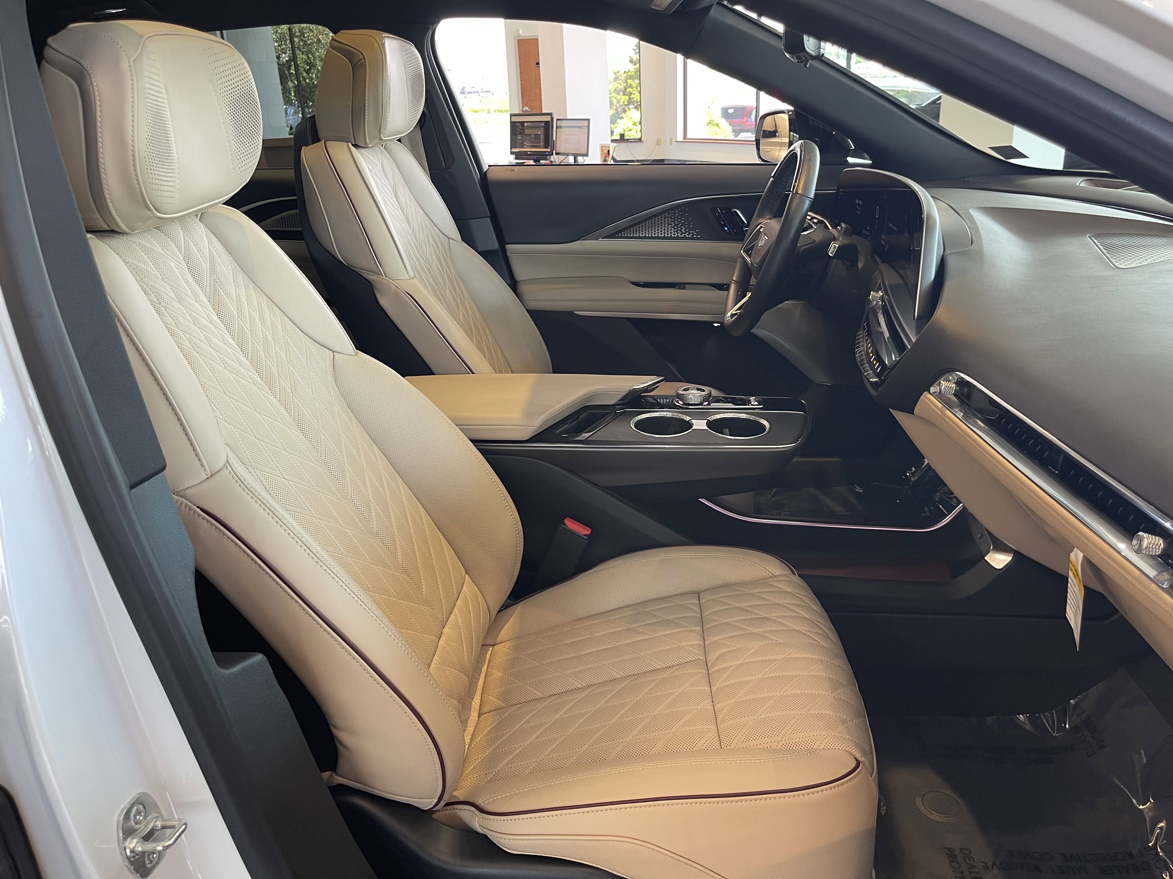 Certified 2024 Cadillac Lyriq Sport w/ Nappa Leather Package AWD/4WD image 23