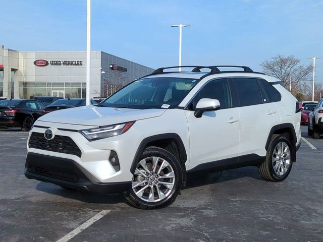 Used 2025 Toyota RAV4 XLE Premium image 2