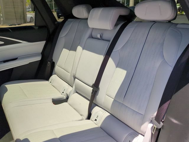 Certified 2024 Cadillac Lyriq Luxury RWD image 25