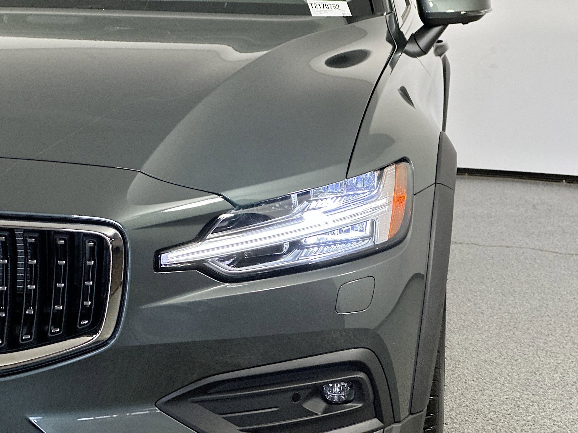 New 2026 Volvo V60 B5 Cross Country Plus w/ Protection Package Premier image 8