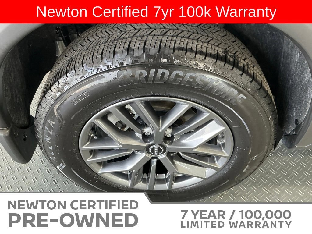 Used 2025 Nissan Rogue S FWD image 39
