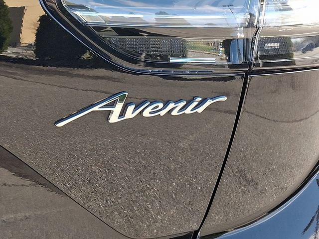 Used 2023 Buick Envision Avenir image 31