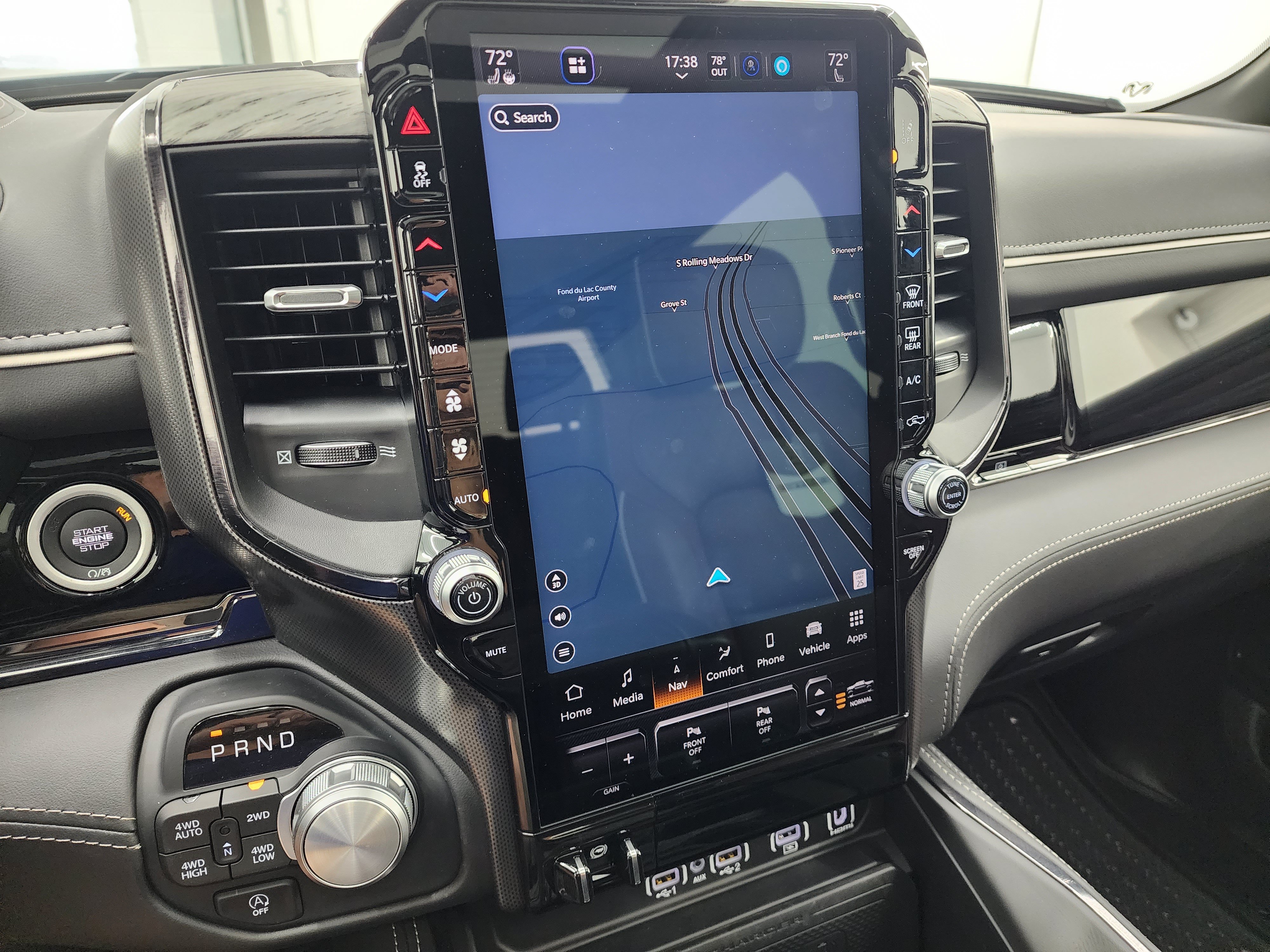 Used 2025 RAM 1500 Limited AWD/4WD image 11
