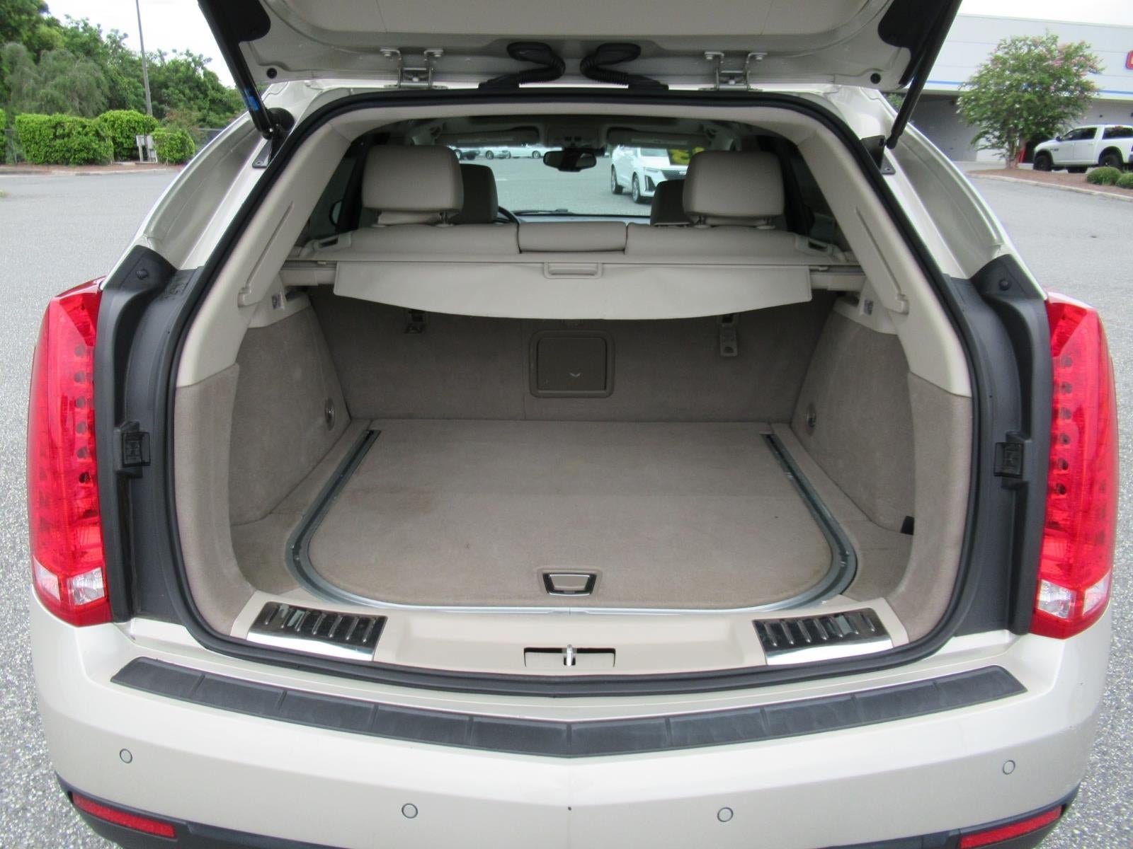 Used 2013 Cadillac SRX Performance w/ Driver Awareness Package FWD image 34