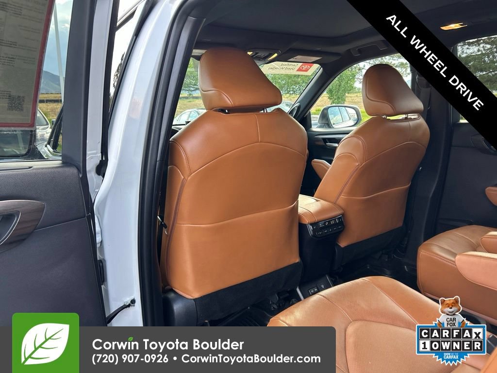 Used 2026 Toyota Highlander Platinum AWD/4WD image 22