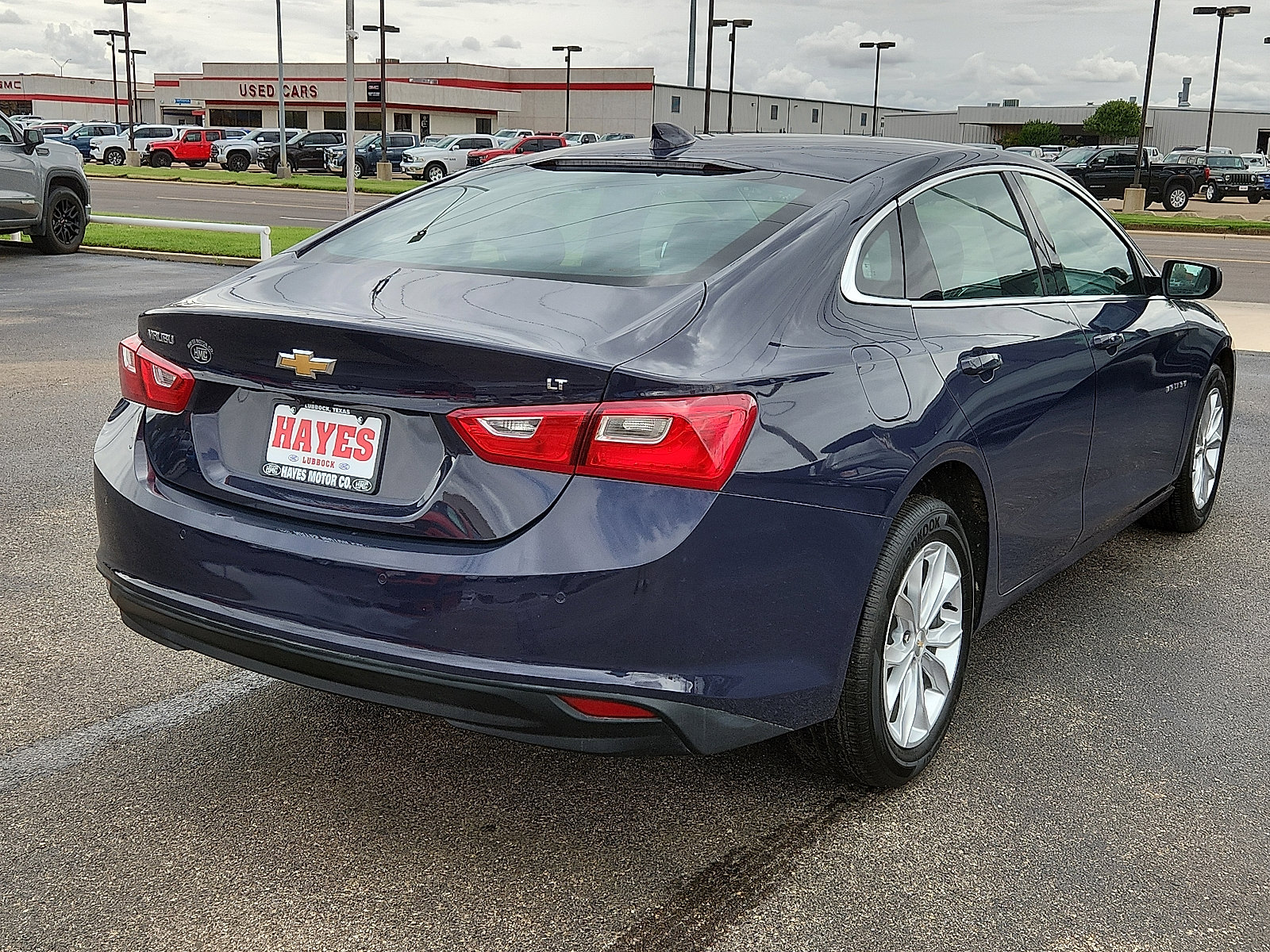 Used 2025 Chevrolet Malibu LT image 4
