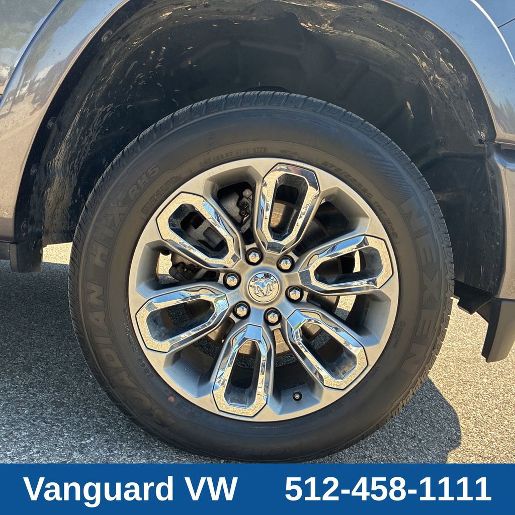 Used 2020 RAM 1500 Laramie w/ Sport Appearance Package AWD/4WD image 19